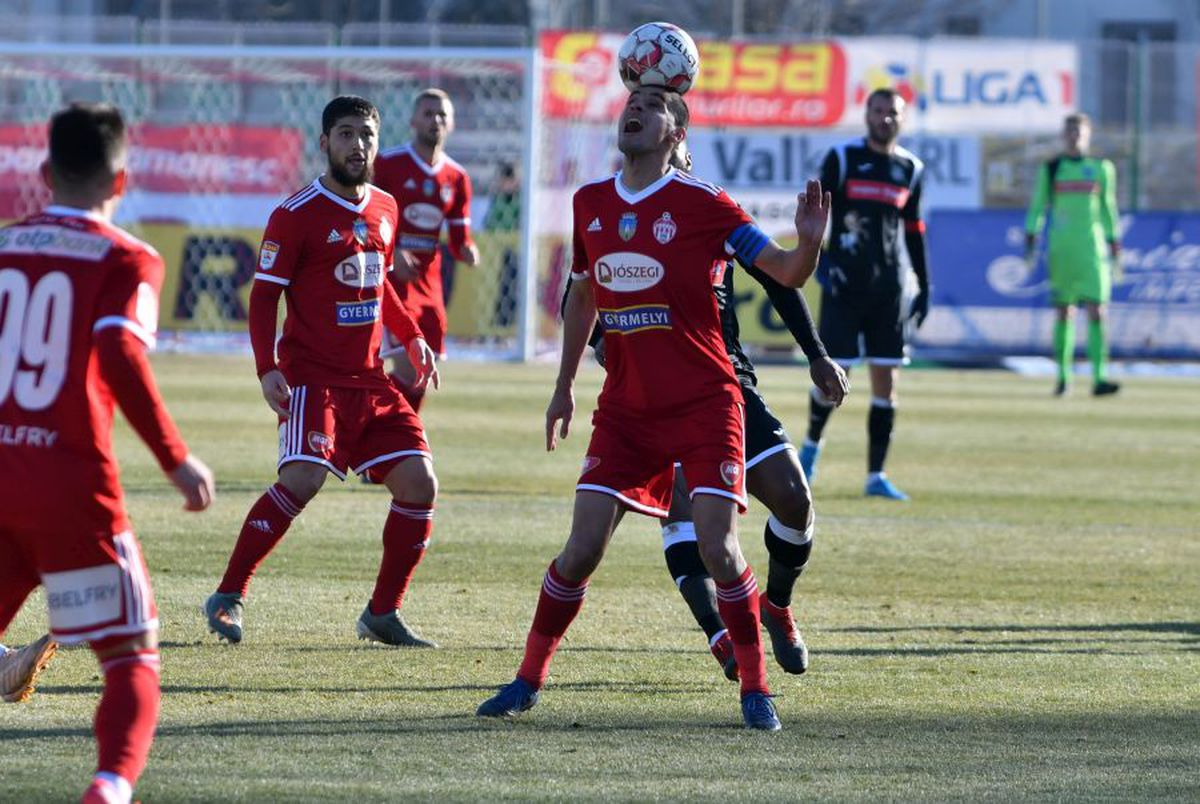 SEPSI - POLI IAȘI 1-0 // Mircea Rednic explică unde au greșit jucătorii săi în meciul cu Sepsi: „Asta am făcut în ultimele minute”