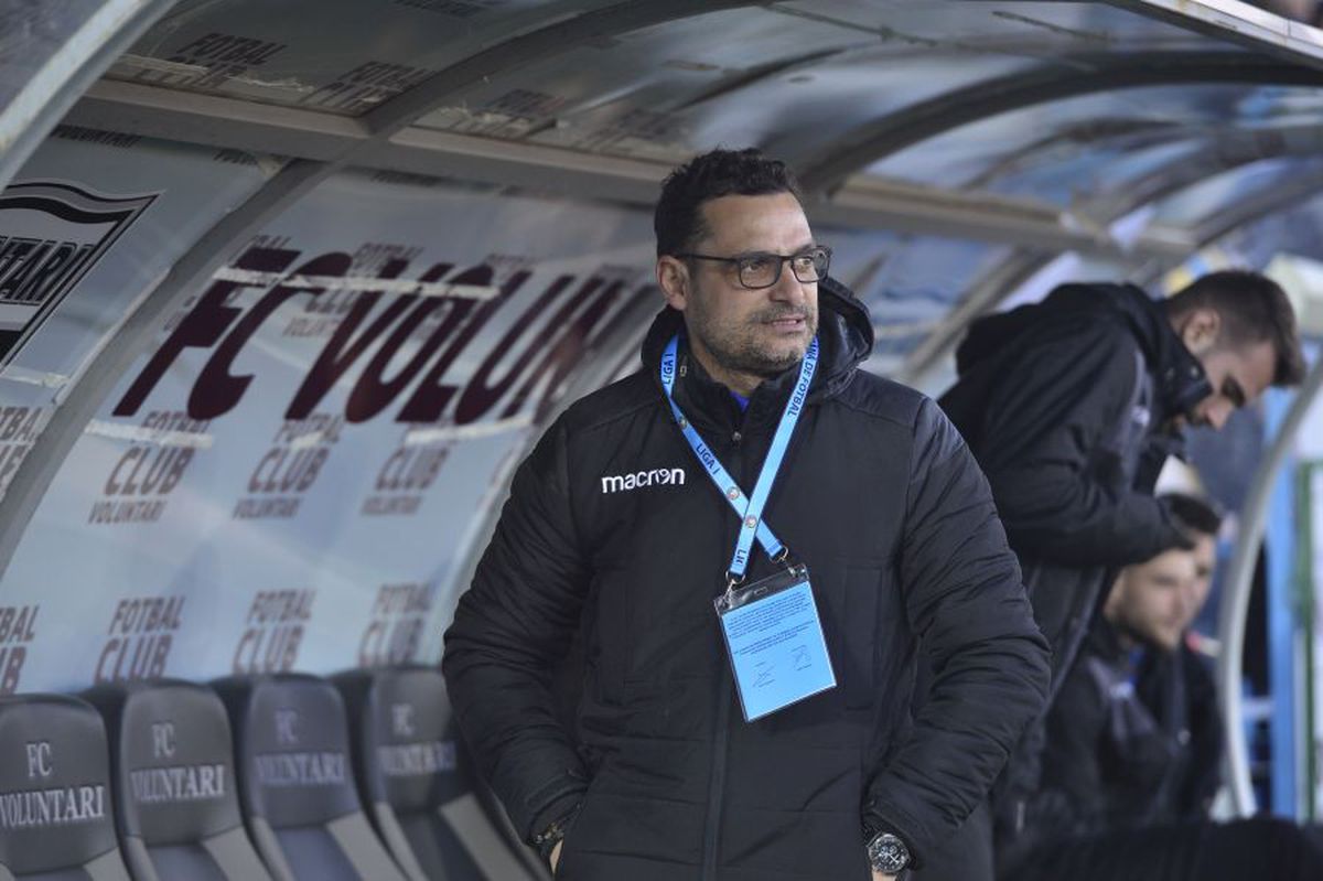 Poza sezonului în Liga 1? Galeria celor de la Voluntari, show total cu Dinamo: „Peluza Florin Cernat”