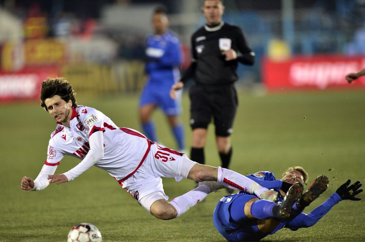 FC VOLUNTARI - DINAMO 2-1, VIDEO + FOTO // „Câinii”, executați în 10 oameni, și-au luat adio de la play-off!