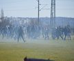 FOTO Măcel la un amical: ungurii și croații au intrat pe teren cu bâtele și s-au luat la bătaie