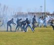 FOTO Măcel la un amical: ungurii și croații au intrat pe teren cu bâtele și s-au luat la bătaie