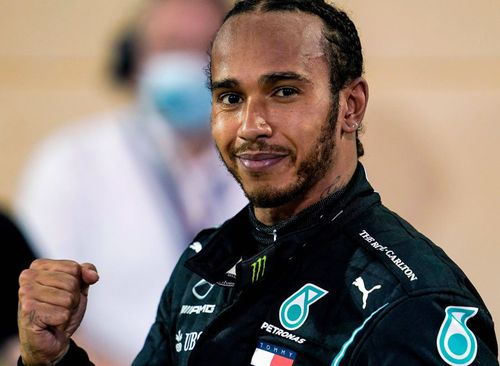 Lewis Hamilton a semnat cu Mercedes pentru sezonul 2021, al nouălea pe care septuplul campion mondial îl petrece la echipa germană.