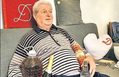 EXCLUSIV Poveștile clandestine ale rebelului de la Dinamo: „Cum să-i spun unui jucător să nu se ducă la femei, să nu bea, când eu am făcut toate astea?”