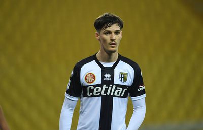 Dennis Man, avertizat de un fost căpitan al echipei naționale: „Transferul nu înseamnă nimic, dacă se întoarce la FCSB!” + Nu vede România la CM 2022