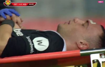 FOTO. Fault sângeros în Cupa României » Petrolul - Iași, întrerupt 4 minute: „E de ROȘU!”