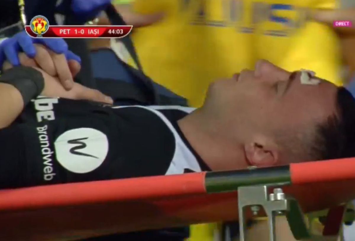 FOTO. Fault sângeros în Cupa României » Petrolul - Iași, întrerupt 4 minute: „E de ROȘU!”