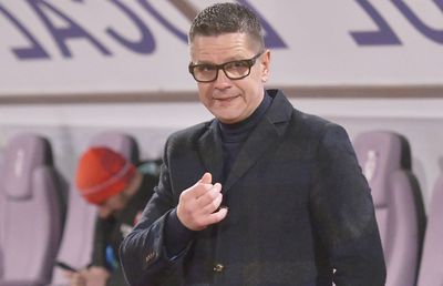 Acuzații grave la adresa lui Stoican: „Cine era antrenor la Iași când Becali spunea că i s-au cerut bani să ia campionatul?” + „Știți ce făcea în ziua când Ilie Balaci a fost înmormântat?”