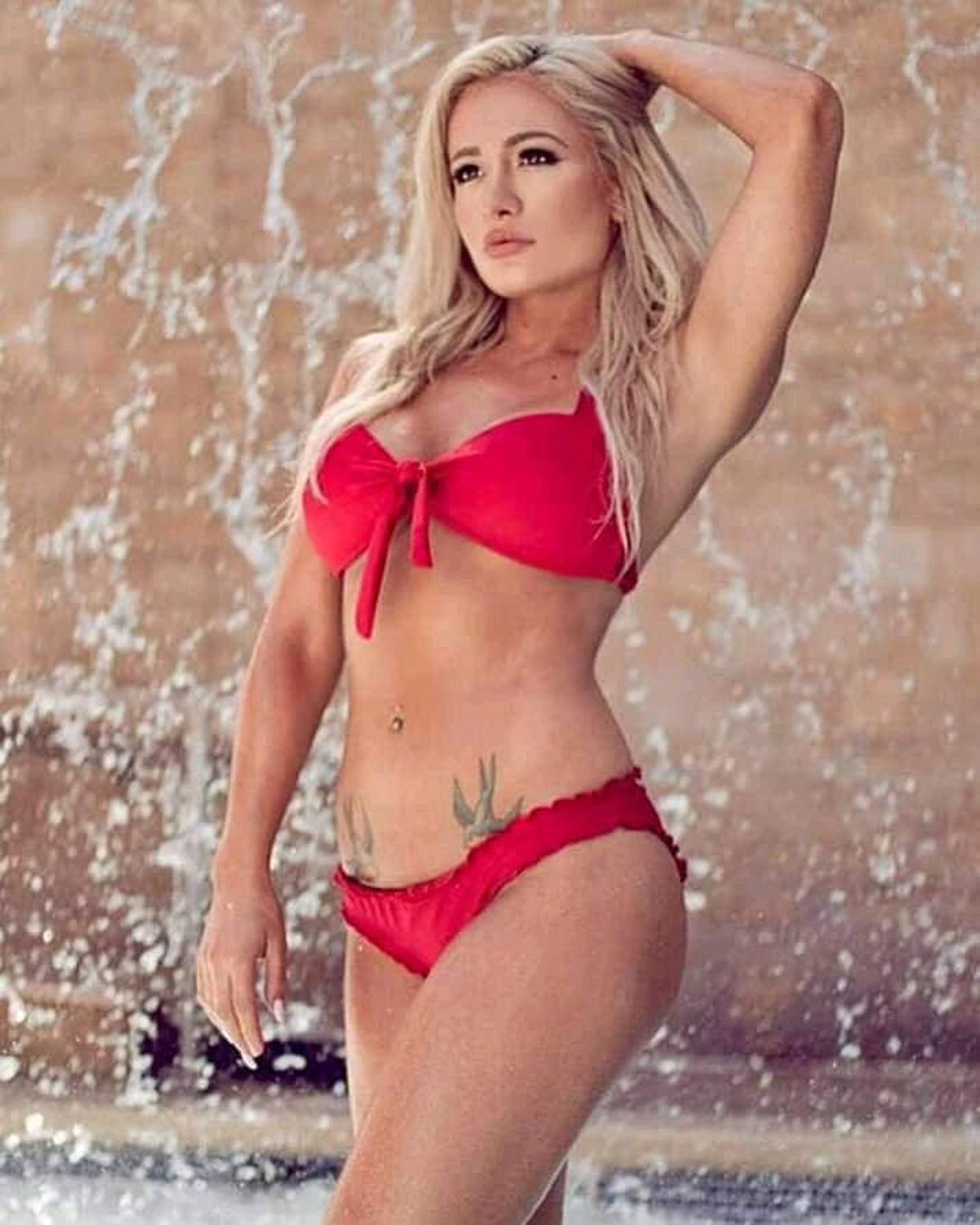 Din ring direct pe OnlyFans: „Eu sunt cadoul vostru” » Are origini românești