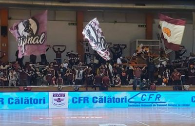 Atmosferă electrizantă în derby-ul „Ligii Florilor”, Rapid - SCM Rm. Vâlcea » Ce s-a întâmplat pe parchet