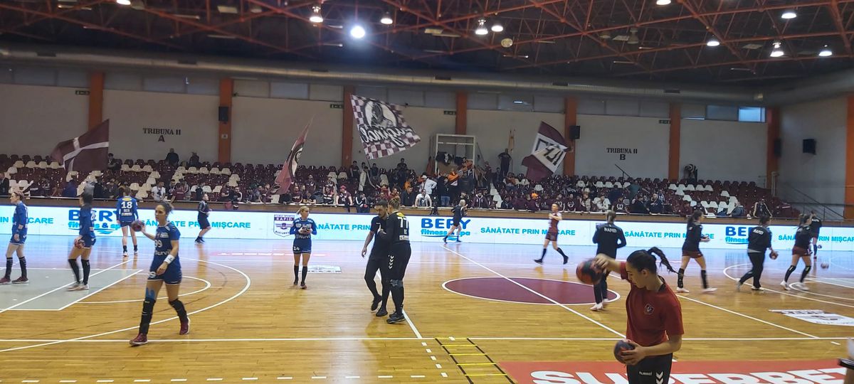 Derby-ul „Ligii Florilor”, Rapid - SCM Rm. Vâlcea