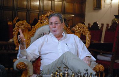 Cornel Dinu, contondent: „Mircea Lucescu a făcut doar o vizită de curtoazie, dar cum poate merge alături de niște neaveniți, aventurieri?!” + Ce spune despre subiectul retrogradării și de cel legat de Il Luce și Țiriac la Dinamo