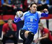 Cristina Neagu în acțiune în meciul dintre CSM București și HC Podravka FOTO Cristi Preda