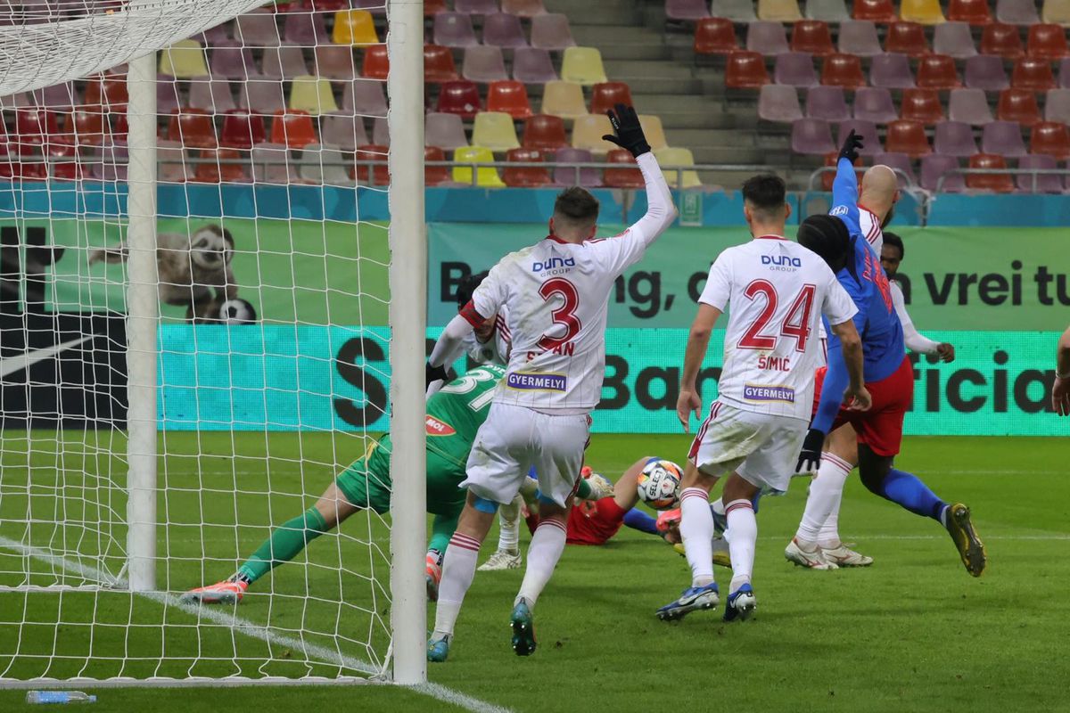 Imagini surprinse în FCSB - Sepsi, 9 februarie 2025