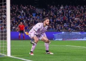 Răzvan Sava a blocat-o pe Napoli » Liderul ratează șansa de a se distanța în fruntea clasamentului din Serie A