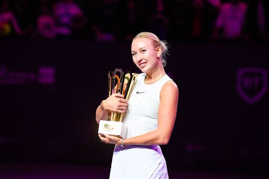 Anastasia Potapova cu trofeul câștigat la Transylvania Open/Foto: Imago Images