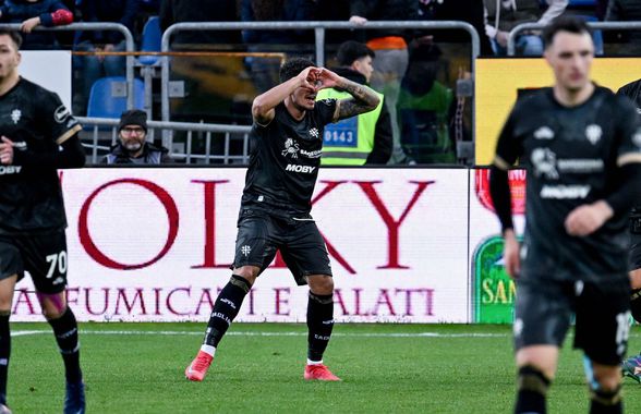 Notele primite de Florinel Coman în Italia, pentru debutul cu supergol în Cagliari - Parma: „Stadionul l-a răsfățat în restul meciului”