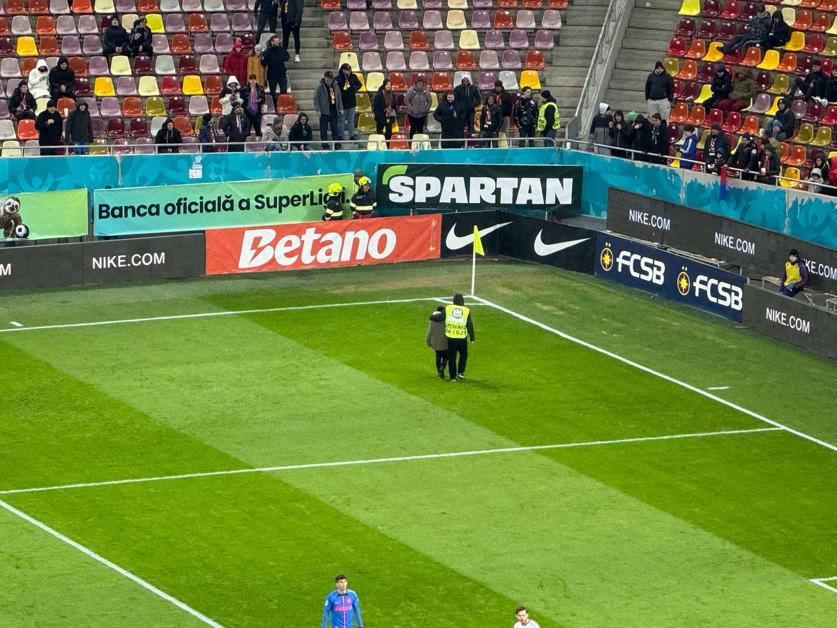 Nu s-a văzut la TV în FCSB - Sepsi 3-0 » Stewardul „l-a azvârlit” peste reclame