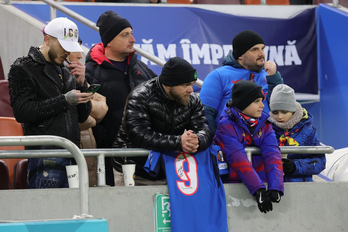 Imagini surprinse înainte de FCSB - Sepsi, runda #26 din Superliga