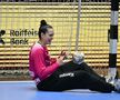 Gabriela Moreschi  a avut un procentaj de 20 la sută în partida dintre CSm București și HC Podravka FOTO Cristi Preda