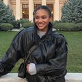 Elizabeth Omoregie, la plimbare prin București // foto: Instagram