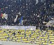 Duelul galeriilor în Dinamo - Craiova » Mesaje ironice afișate de suporteri: „Ați venit la capitală, cum ați strâns bani de bilet?”