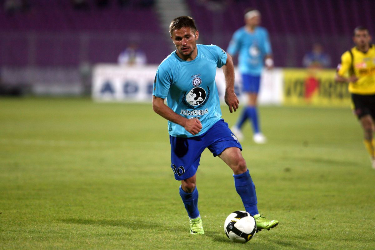 „Fără acele arestări, nu luam titlul!” » Campionul din 2009 revine cu dezvăluiri tari din culise. Ce s-a ales de Bucșaru + Peripețiile lui cu „greii” din fotbal: „Știți ce mi-a făcut Porumboiu?”