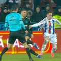 Diego Zivulic, cartonaș roșu în Oțelul - FCSB // FOTO: captură Prima Sport