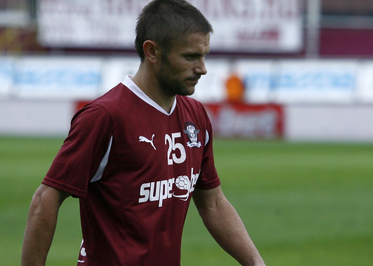 Sorin Frunză de-a lungul anilor: imagini din cariera fostului mijlocaș „de buzunar” din Liga 1