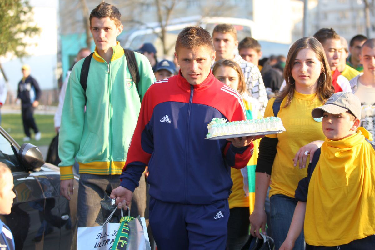 Sorin Frunză de-a lungul anilor: imagini din cariera fostului mijlocaș „de buzunar” din Liga 1