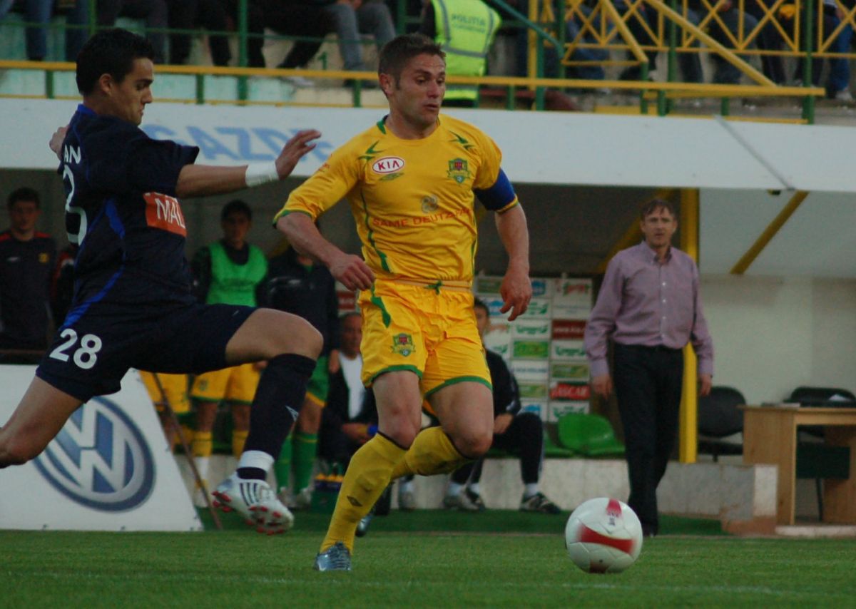 Sorin Frunză de-a lungul anilor: imagini din cariera fostului mijlocaș „de buzunar” din Liga 1