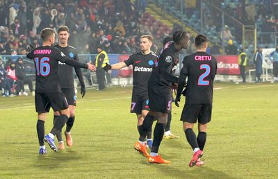 Viorel Ion își scoate pălăria în fața a doi jucători de la FCSB: „Nu se gândește la ziua de mâine! În momentul acesta este aranjat”