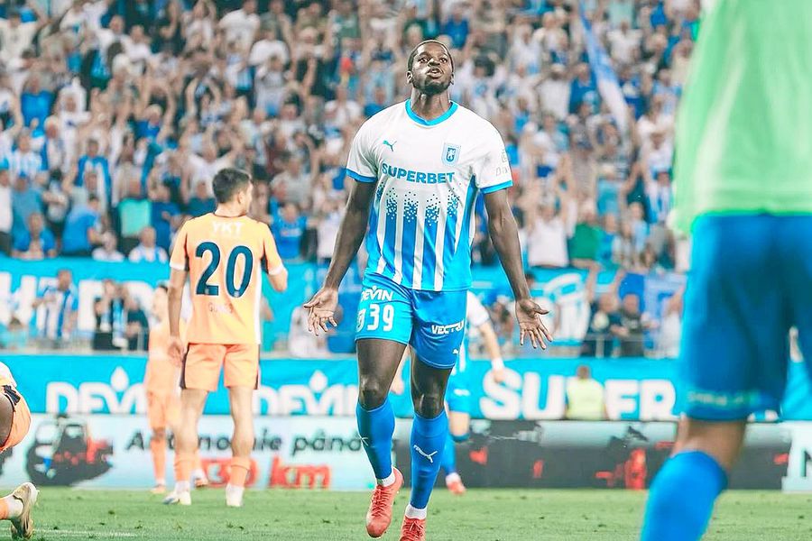 Steven Nsimba, atacantul de la Universitatea Craiova. Foto: Instagram Rotaru își freacă mâinile! Vedeta Universității Craiova, pe radarul liderului din Grecia