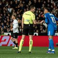 Kylian Mbappe discută aprins cu arbitrul Mario Melero López / Foto: Imago