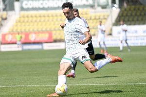 Nicolae Carnat semnează și revine în Superliga