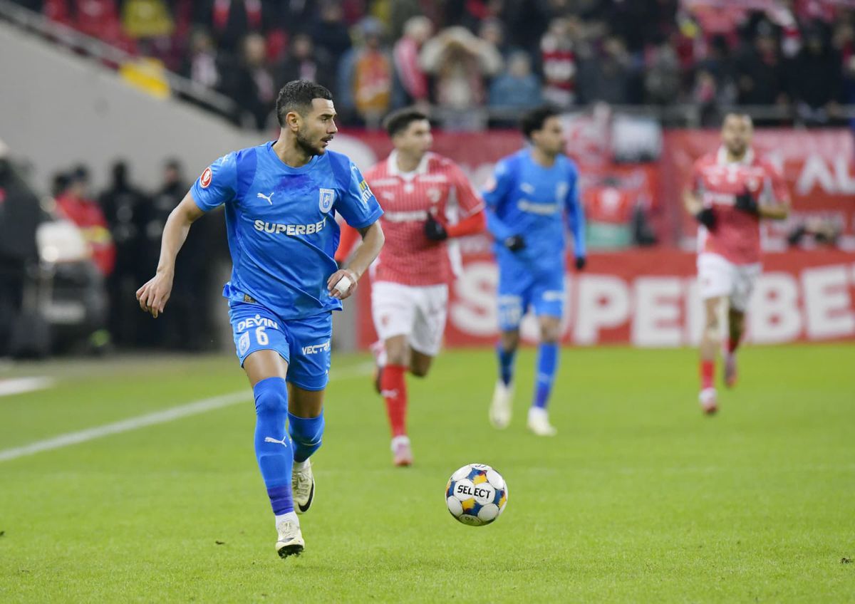 Fază de manual și inspirația lui Kopic! Dinamo marchează după o centrare perfectă a lui Opruț, din prima