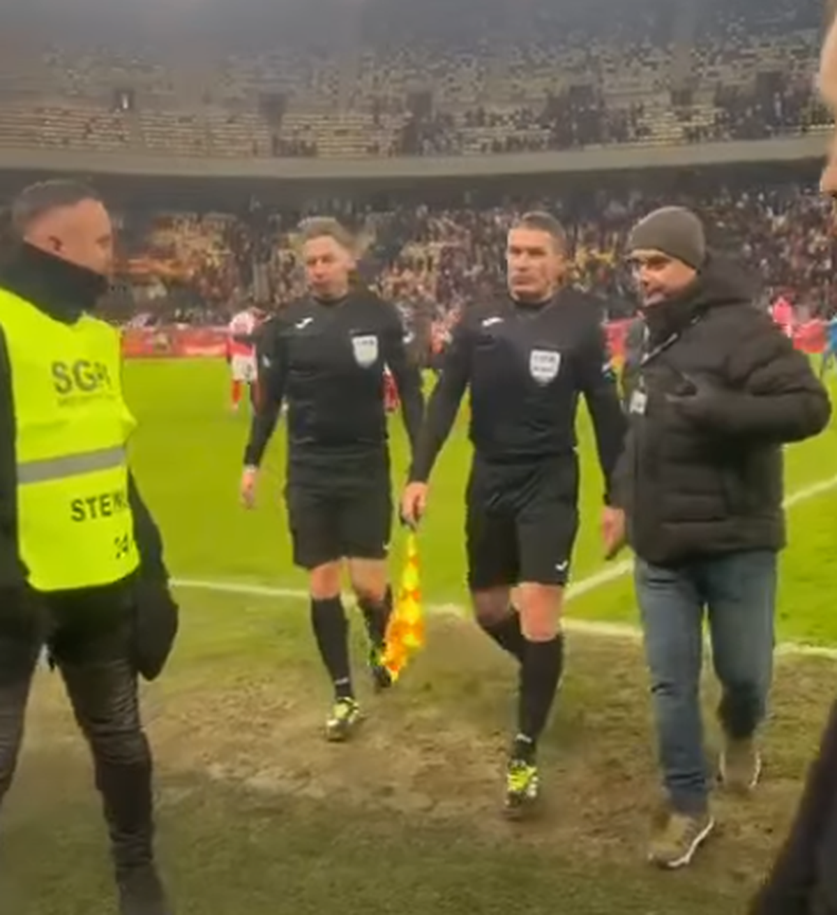 La ce sancțiune se așteaptă Dinamo după scandalul de la meciul cu Craiova