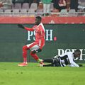Quadri Taiwo, în duel cu Kennedy Boateng // FOTO: Imago Images