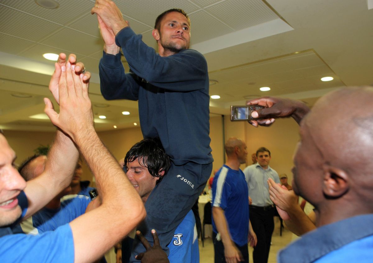 „Fără acele arestări, nu luam titlul!” » Campionul din 2009 revine cu dezvăluiri tari din culise. Ce s-a ales de Bucșaru + Peripețiile lui cu „greii” din fotbal: „Știți ce mi-a făcut Porumboiu?”