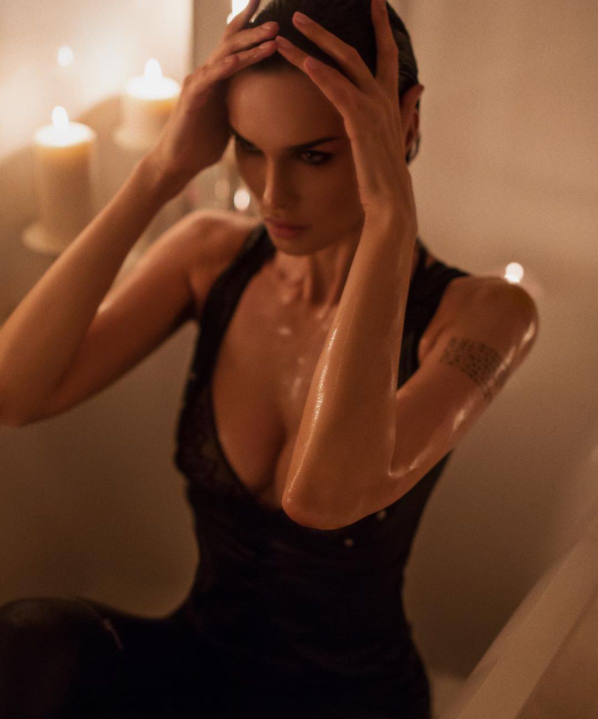 A înghițit 40 de pastile după ce l-a prins pe fotbalist cu amanta: „Al doilea glonț pe care i-l oferi cuiva care nu te-a nimerit!”