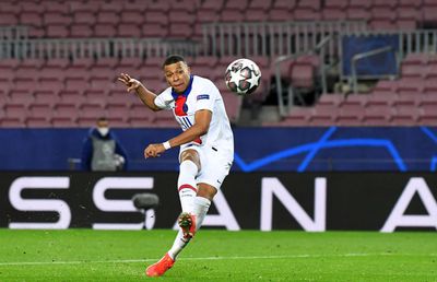 Kylian Mbappe pune presiune pe șefii lui PSG înainte de meciul cu Barcelona » Suma COLOSALĂ pe care o cere pentru prelungirea contractului