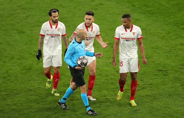 VIDEO + FOTO Scene ireale în Dortmund - Sevilla! Jucătorii n-au înțeles nimic: TREI decizii controversate luate de VAR la o singură fază