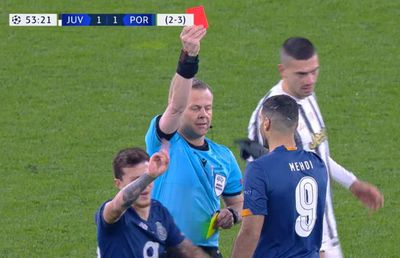 Moment stupid în Juventus - Porto! Și-a îngropat echipa, după două „galbene”-fulger!