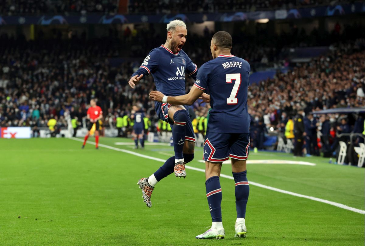 Real Madrid - PSG 3-1 » „Tripla” lui Benzema elimină Parisul din Champions League