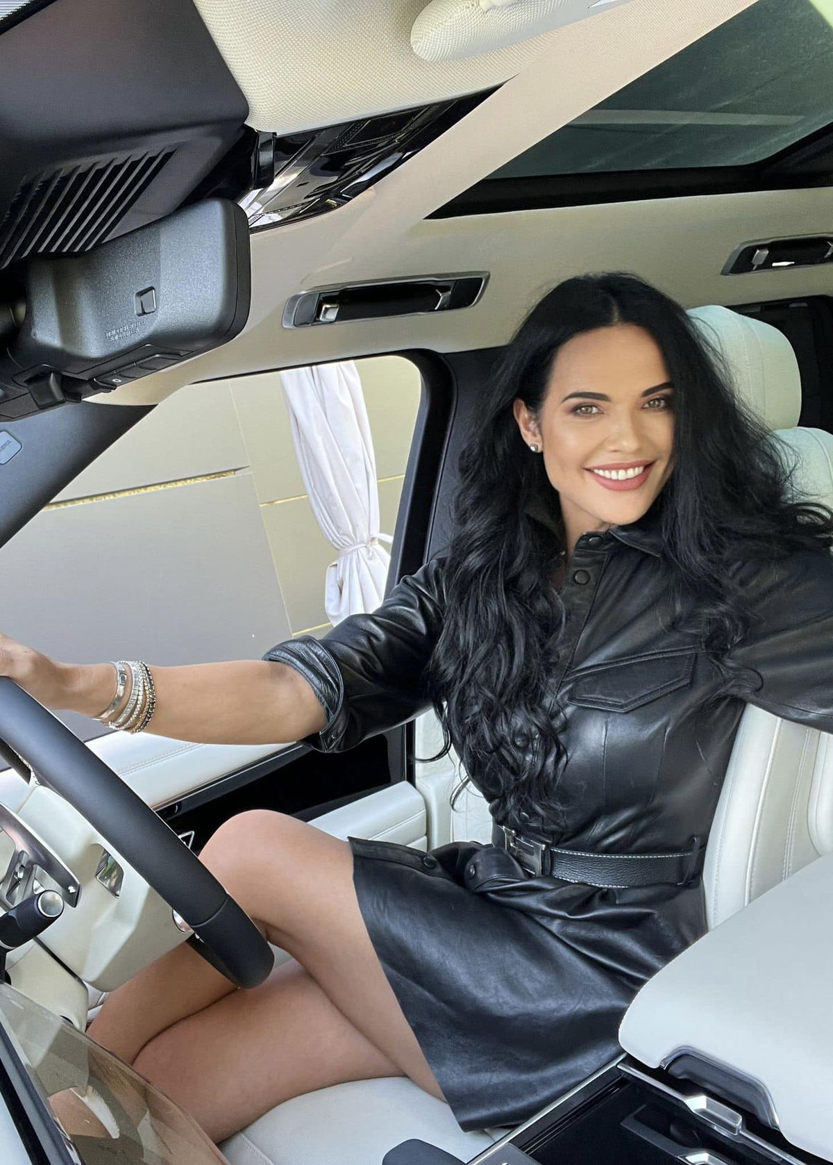 Ioana Simion, după nunta-surpriză cu Ilie Năstase: „Mi-a spus că-mi oferă divorțul la notar, doar să îi împlinesc o singură dorință”