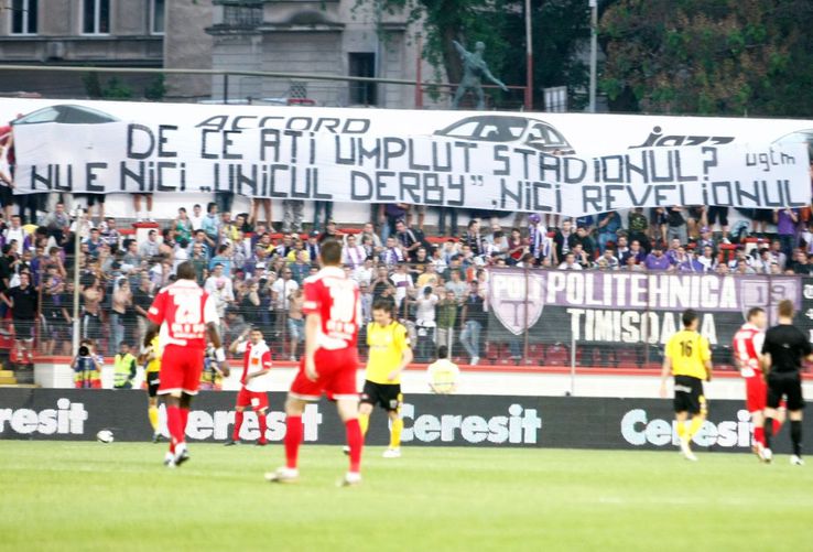 Derby-ul Dinamo - Poli Timișoara și imaginile unei rivalități aprige / Sursă foto: Arhivă GSP