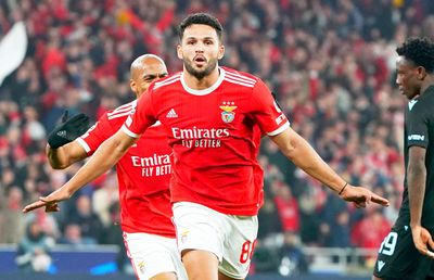 Pe cine vrea Real Madrid pentru a-i succeda lui Benzema + Ce clauză are atacantul portughez urmărit