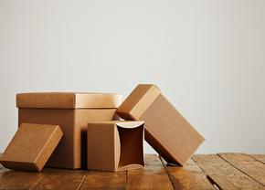 Cum ajută cutiile pliate din carton afacerea ta?