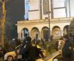 Ciocnirile s-au dus inclusiv în curtea Bisericii Cașin