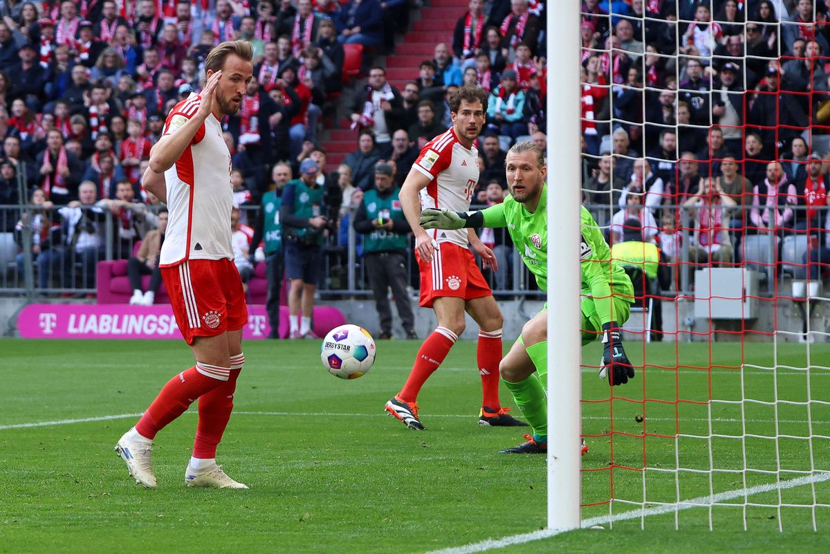Show în Bundesliga: 9 goluri în Bayern Munchen - Mainz » Kane a scris istorie