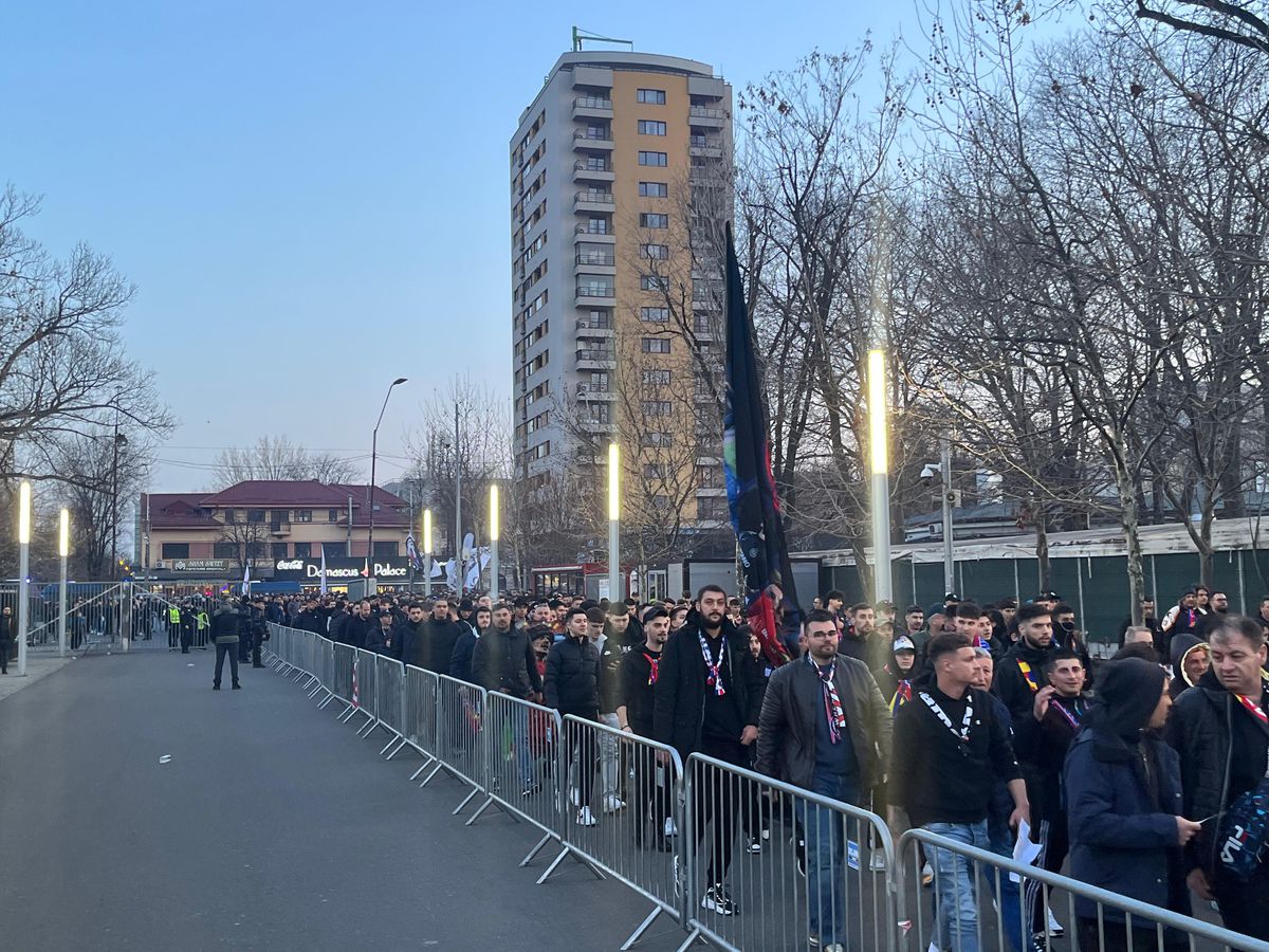 Galeria celor de la FCSB, corteo în drumul spre Arena Națională pentru derby-ul cu Rapid